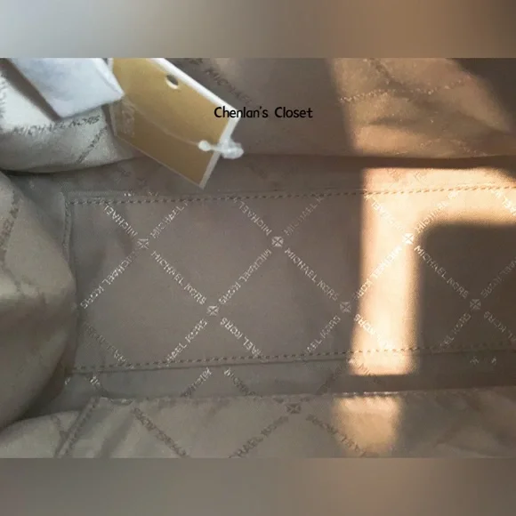 🎀NeW! Michael Kors Small Shopper - Picture 7 of 8